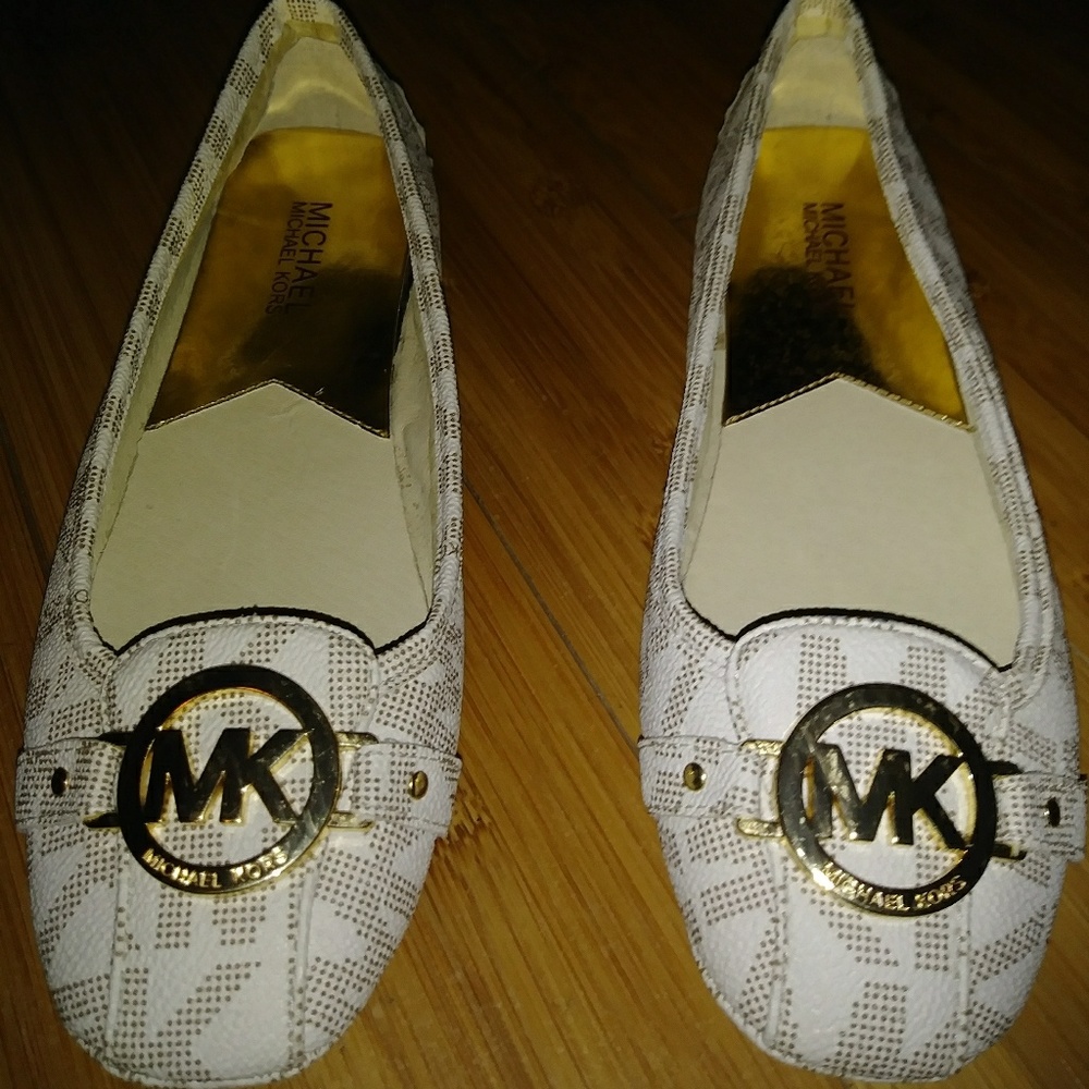 Mk ballet flats